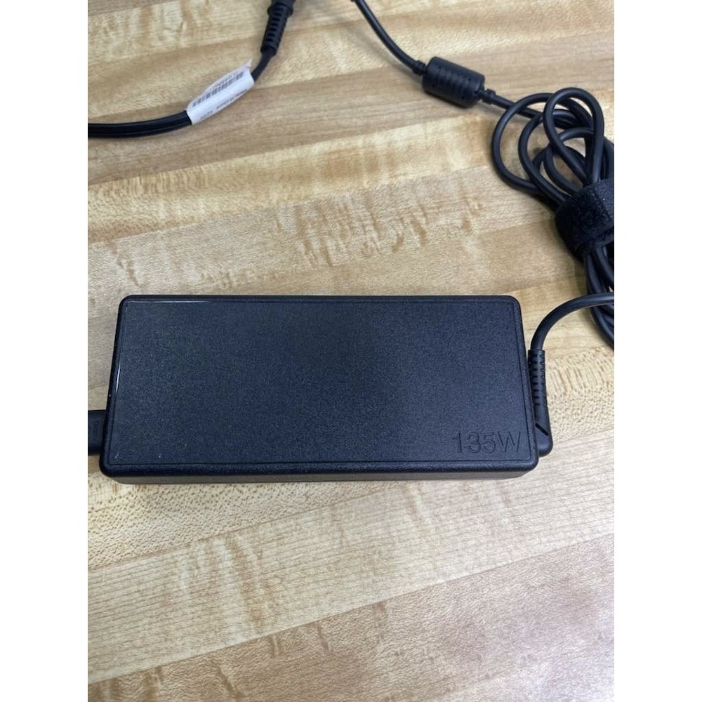 Genuine LENOVO 135W 20V 6.75A ADL135NLC2A 45N0367 45N0556‎ AC Adapter Charger